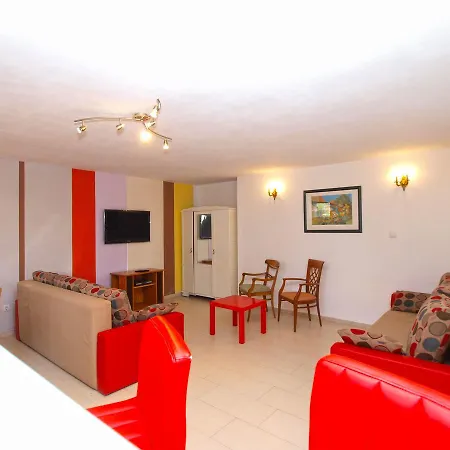 Zoran 1497 Apartment