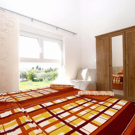 Zoran 1497 Apartment