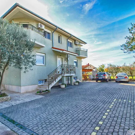 Apartment Zoran 1497 *