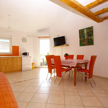 Zoran 1497 Apartment Pula